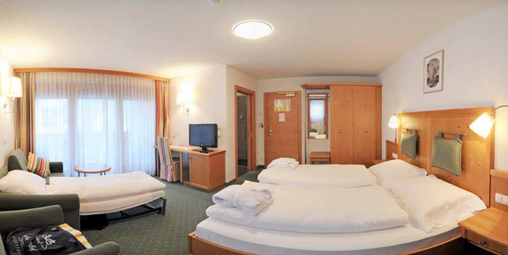 Hotel Mirabel Сан-Виджилио-ди-Мареббе Экстерьер фото