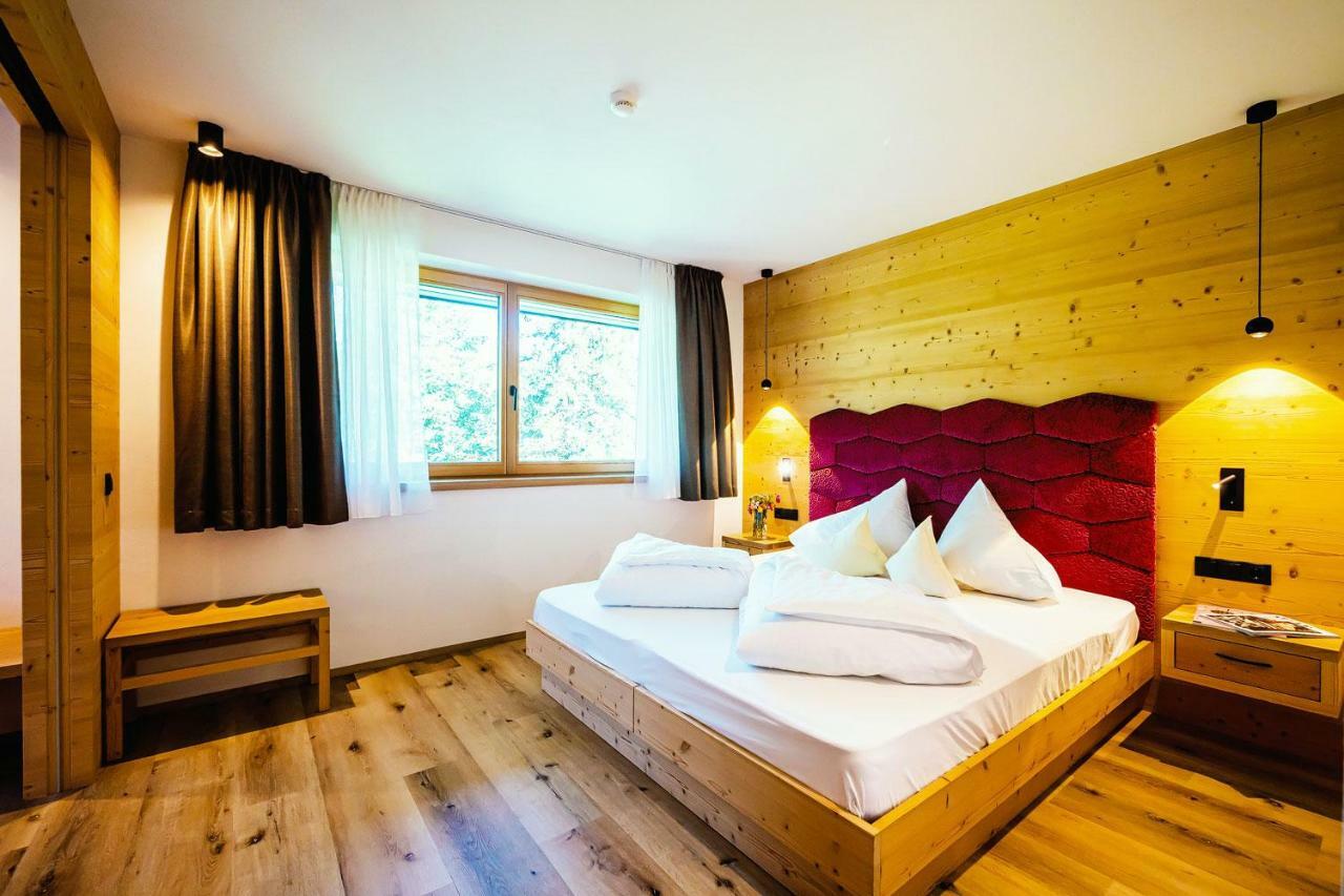 Hotel Mirabel Сан-Виджилио-ди-Мареббе Экстерьер фото